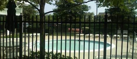 Piscina coperta, una piscina riscaldata