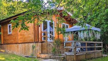 Studio, 1 King Bed | Property grounds