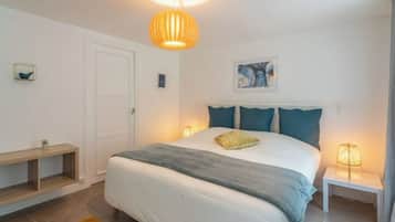 2 bedrooms, WiFi, bed sheets