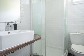 Hair dryer, towels - Studio Les Ruets - Studio House, Sleeps 2 (Cancale)