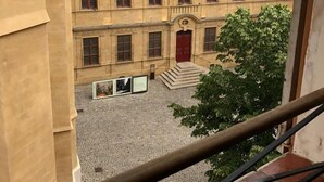 Uklassifisert bilde, 2 av 13, knapp