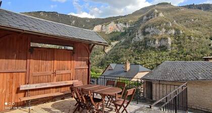 La BateliĂšre GĂźte 2 - La MalĂšne - Gorges du Tarn