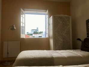 1 makuuhuone, silitysrauta/-lauta, vauvan matkasänky, ilmainen Wi-Fi