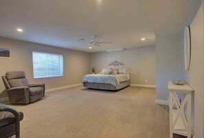 2 bedrooms, iron/ironing board, travel crib, free WiFi