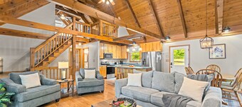 Spacious Lakefront home with private dock, hot tub, grill & pool table