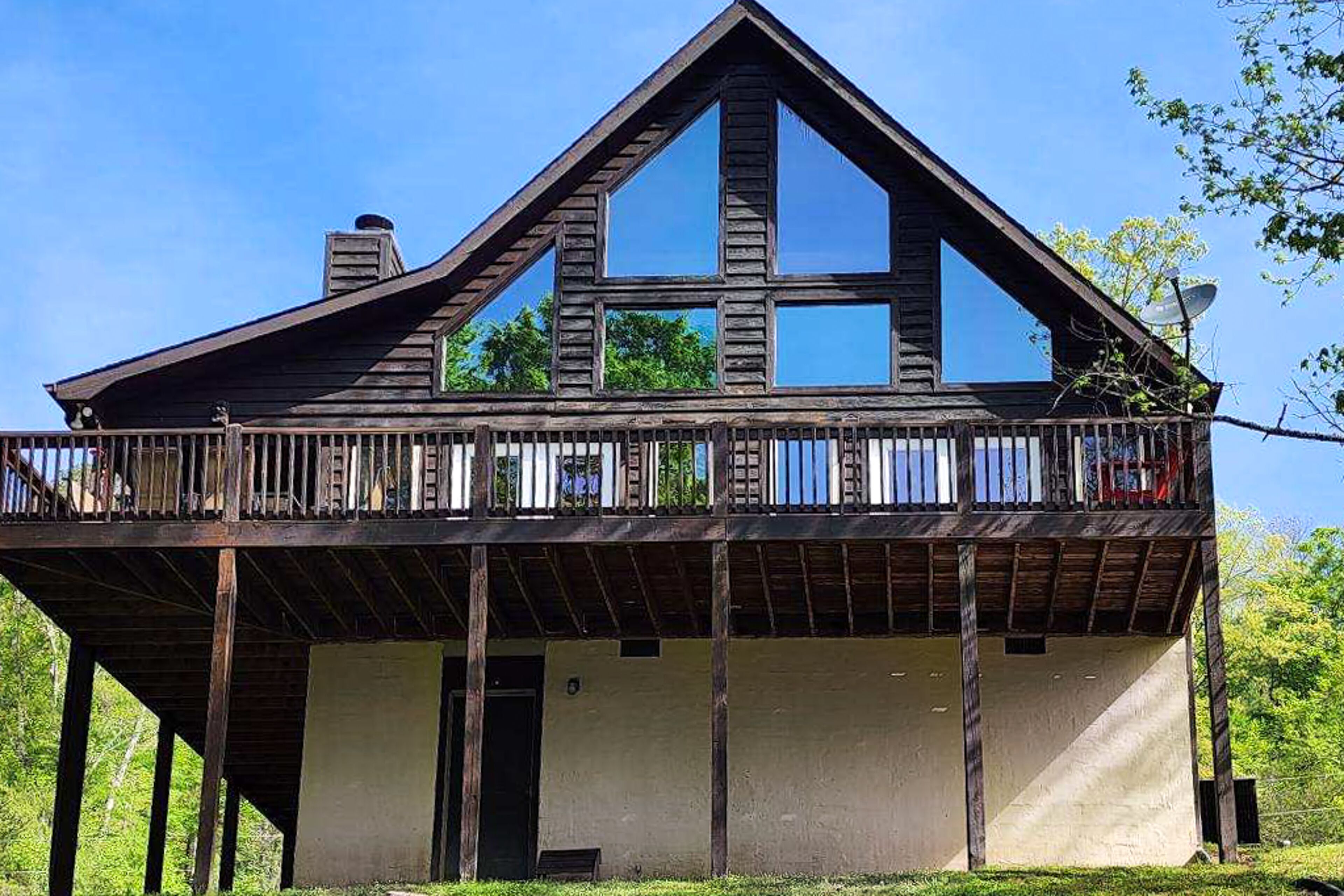 Lakefront home - dog-friendly, private dock, two fireplaces, and central AC