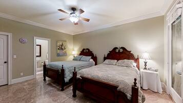 3 bedrooms, iron/ironing board, internet, bed sheets