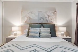 2 chambres, fer et planche à repasser, Wi-Fi, draps fournis