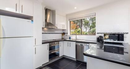 Spacious and Restful Holiday Home with Backyard