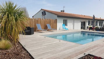 Piscine extérieure