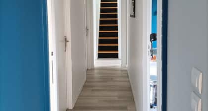 Maison agréable de plein pied piscine calme petit village aux portes du médoc