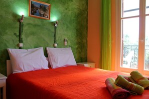 2 bedrooms, iron/ironing board, travel cot, free WiFi - Apartment with two bedrooms and stunning sea views. (Corfu)