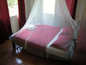 3 quartos, ferros/tábuas de passar roupa, Wi-Fi, roupa de cama