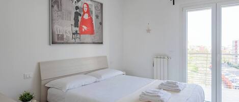 2 soverom, strykejern/-brett, wi-fi (inkludert) og sengetøy