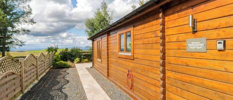 Cottage | Property grounds