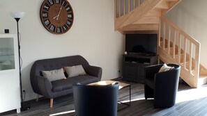 Télévision, cheminée