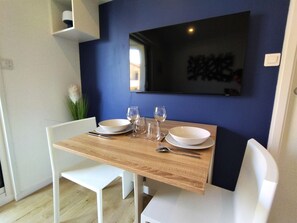 Dining - Contemporary-style flat 150 metres from the ocean (Les Sables-d´Olonne)