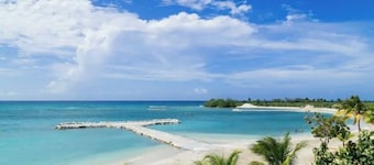 Ocho Rios Jamaica. 4 bedrooms 3.5 baths at the Marina Villas- up to 8 guests