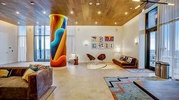 电视、乒乓球、书