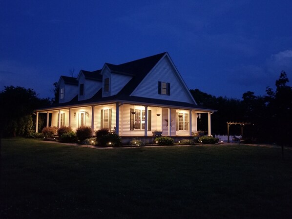 Exterior - Large Private Home close to Bourbon Trail!/POOL/Free Firewood/Parks/Close to I65 (Shepherdsville)