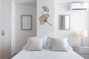 3 bedrooms, in-room safe, desk, iron/ironing board