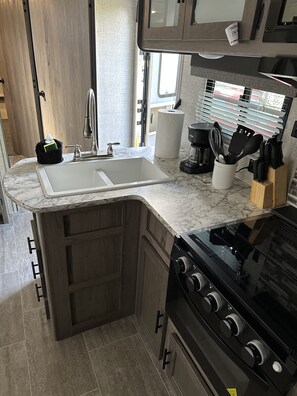 Fridge, microwave, oven, stovetop