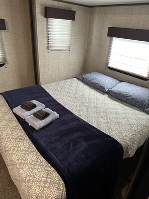 3 bedrooms, free WiFi, bed sheets