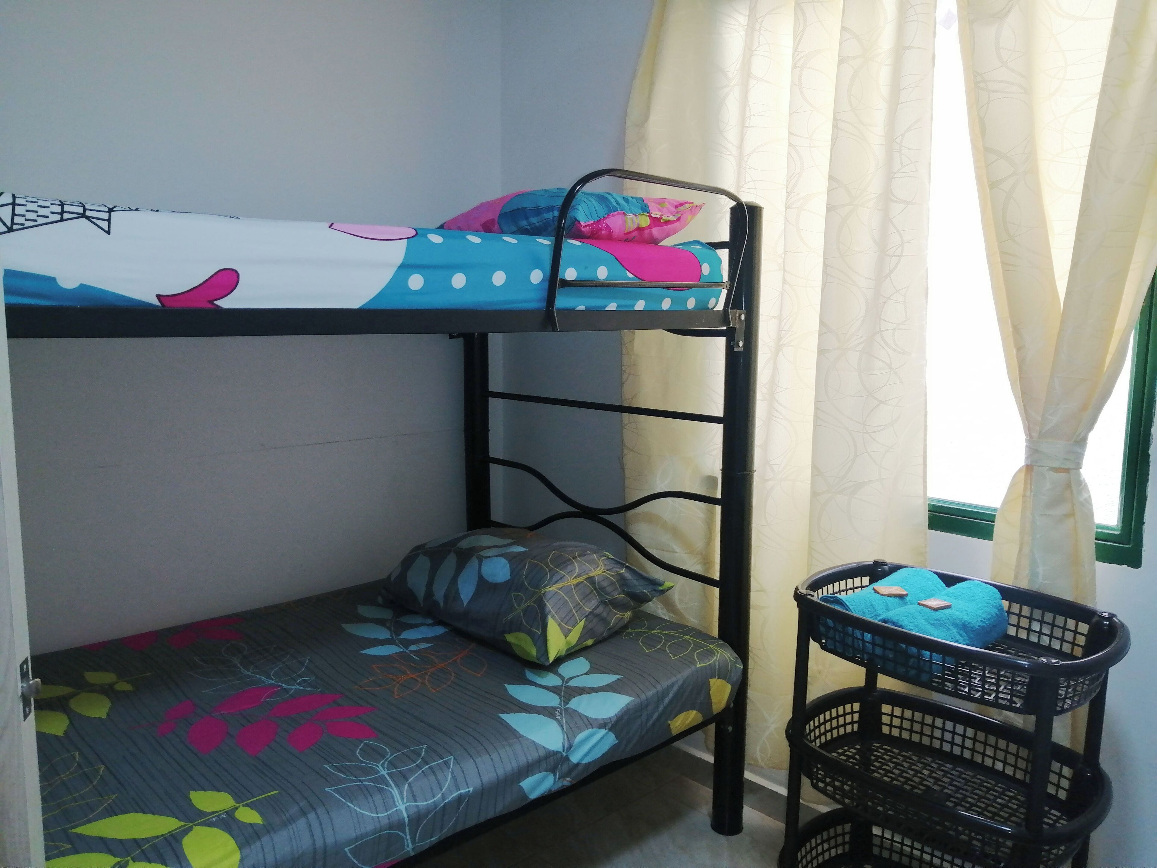 Schreibtisch, kostenloses WLAN, Bettwäsche