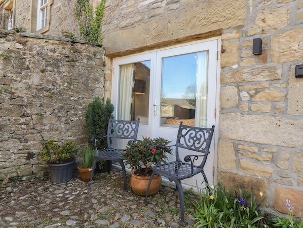 Cottage | Terrace/patio - 1 Walkers Barn (Settle)