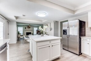 Interior - Reston NEW Bright, Airy Home w/ In Ground Pool & Grill (Richardson)