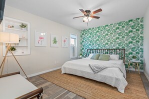 4 habitaciones, tabla de planchar con plancha, cuna de viaje y wifi 