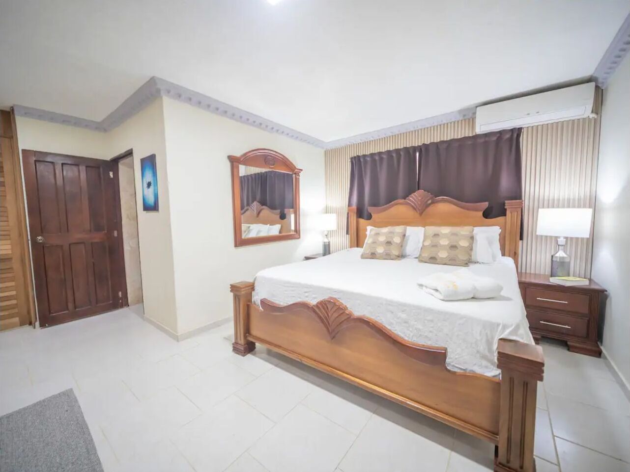 1 bedroom, in-room safe, iron/ironing board, free WiFi