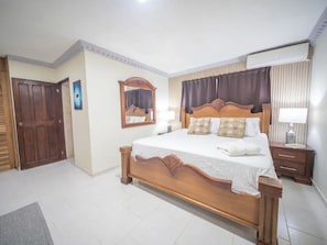 1 habitación y caja de seguridad en la habitación