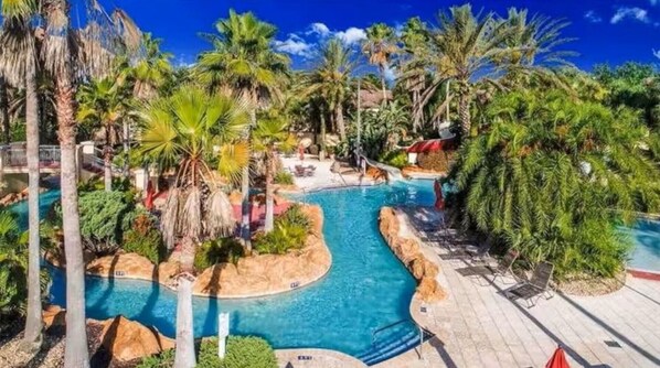 A heated pool - Family Holiday 3 BR/ 3 BA Home: Lazy River, Pool & Gym – 20 mins from Disney (Davenport)