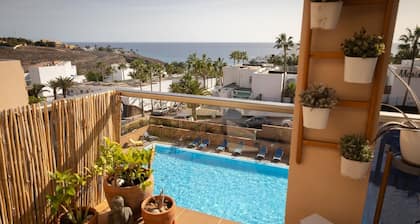 Sea view apartment 4pax with pool near the beach