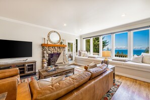 Televisión, tenis de mesa y impresora 