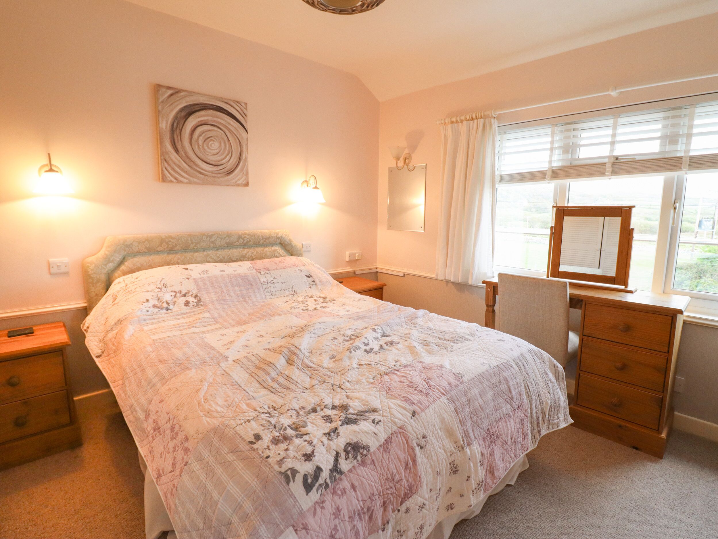 Cottage | 2 bedrooms, individually decorated, individually furnished, free WiFi