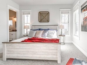 4 bedrooms, WiFi, bed sheets