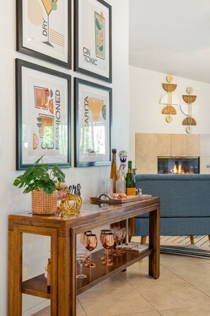 Dining - Golf Course Villa, Private Saltwater Pool & Spa (Indio)