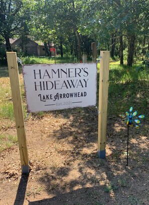 Property grounds - Lake Arrowhead lakefront, 4 bedroom, game room, pontoon available to rent! (Nekoosa)