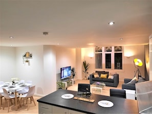 Departamento de lujo, baño en la habitación (Historic Building) | Lounge