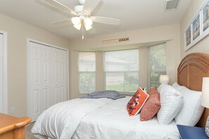 4 bedrooms, free WiFi - Quaint SW Florida Getaway. Close to Boca Grande (Port Charlotte)