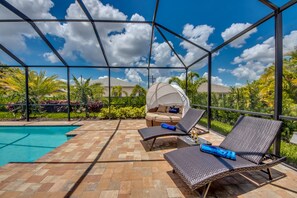 屋外プール、温水プール