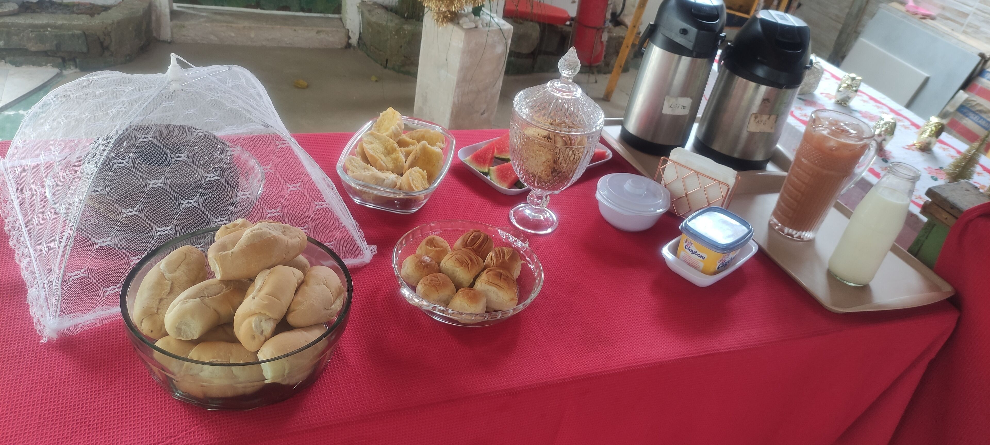 Sarapan prasmanan
