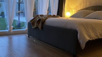 1 chambre, bureau, fer et planche à repasser, Wi-Fi