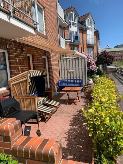 Apartment directly in the city marina/yacht harbor with a fantastic view