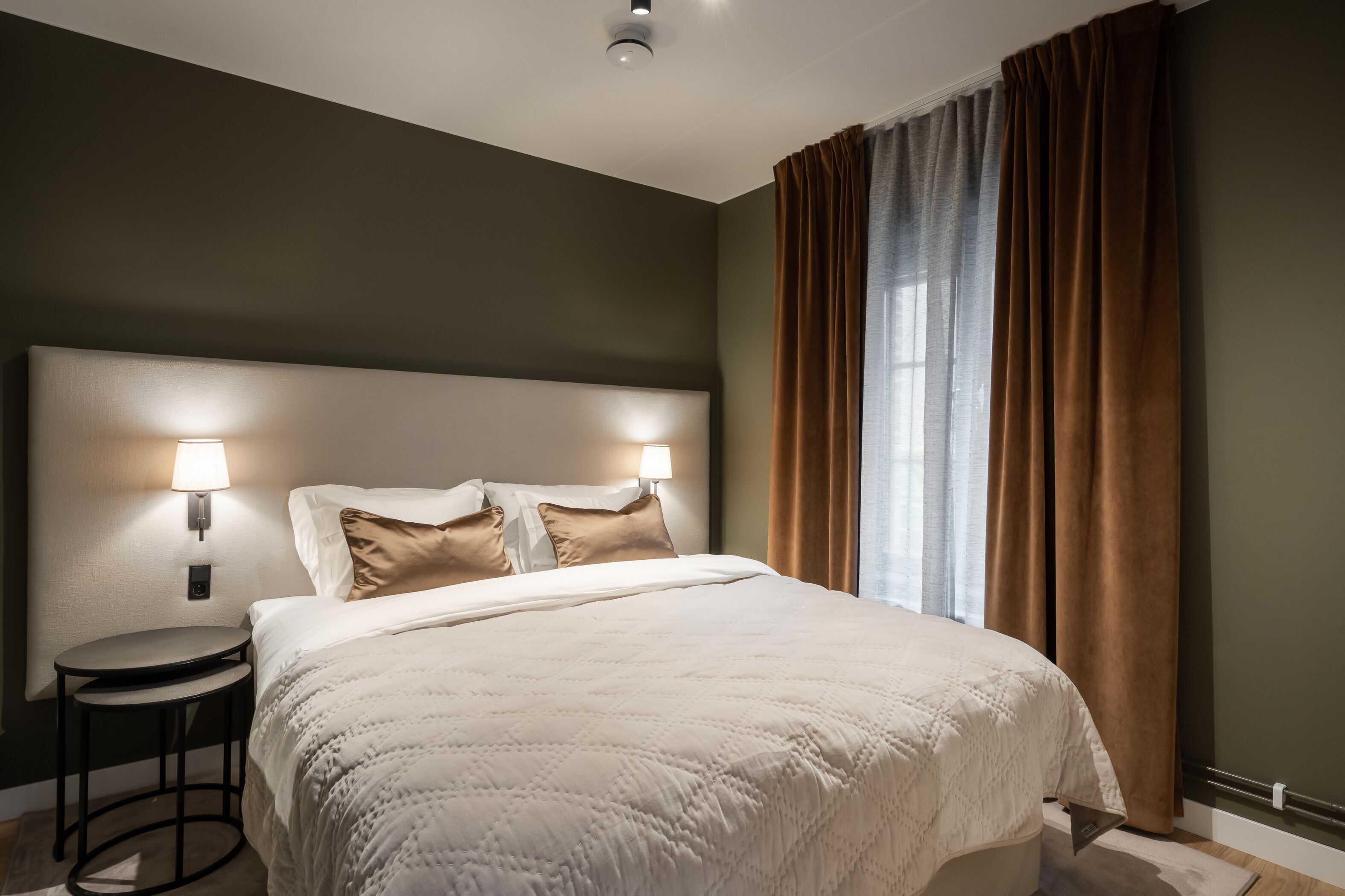 Soundproofing, cribs/infant beds, free WiFi, bed sheets