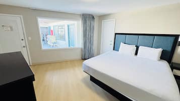 Chambre Standard, 1 très grand lit, non-fumeurs | Wi-Fi gratuit, draps fournis