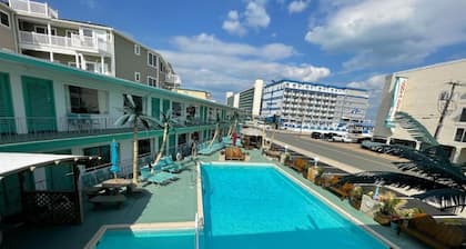 Bel Air Motel