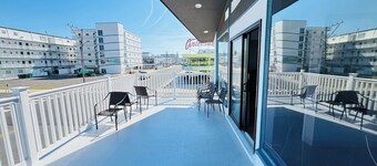 Bel Air Motel